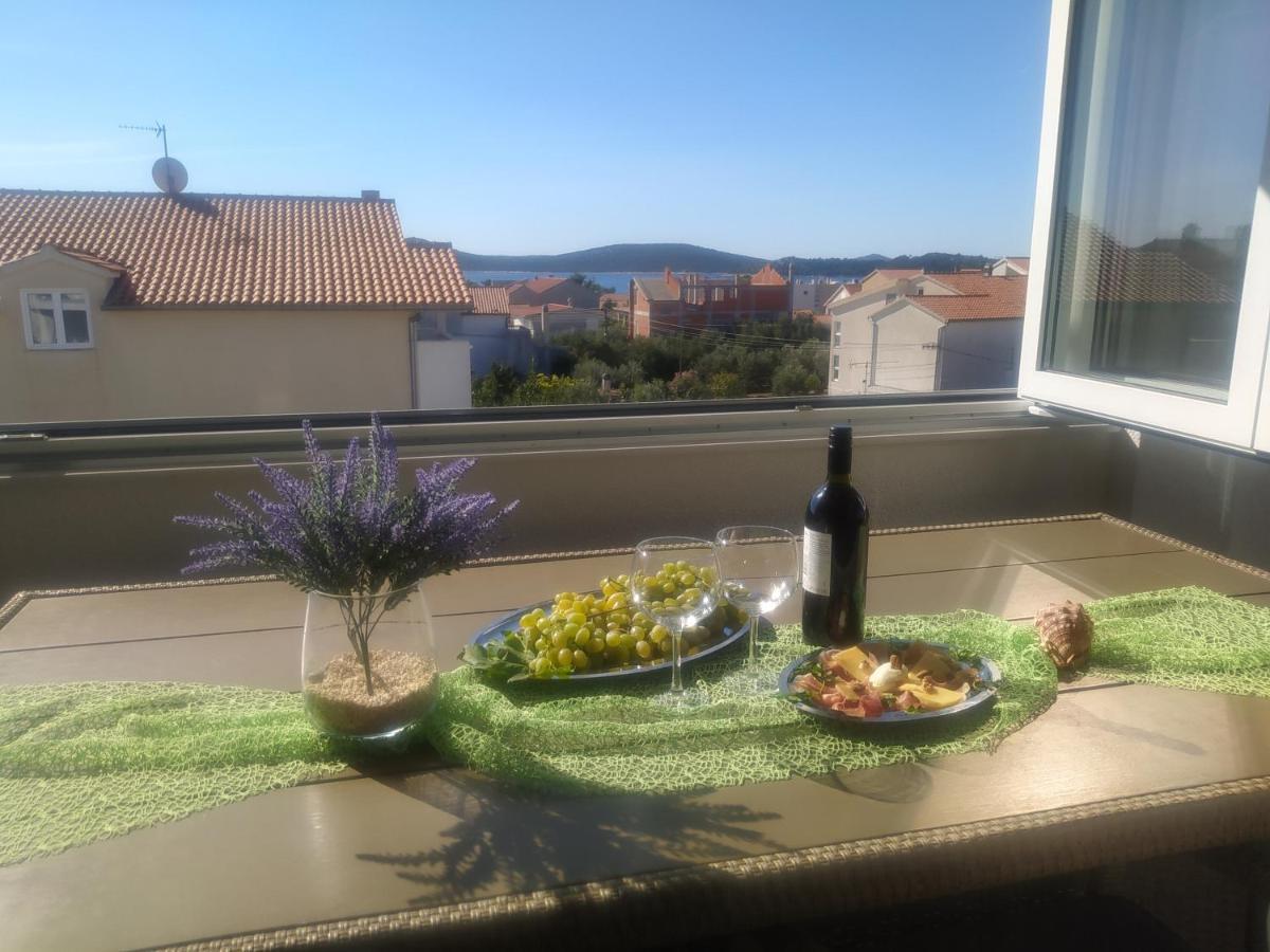 Apartmani Trubi 3 Vodice Extérieur photo